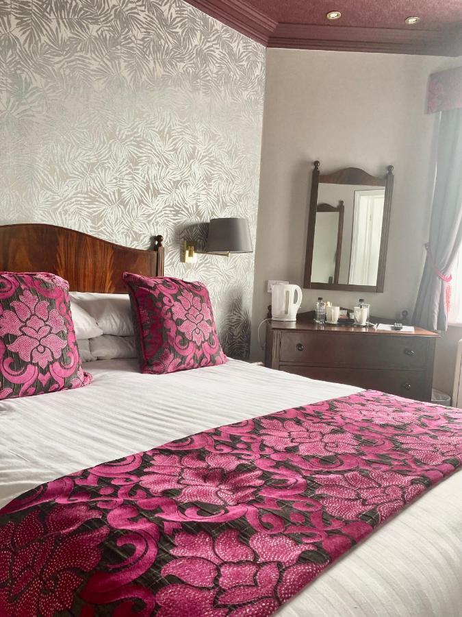 The Vine Hotel, Скегнес Екстериор снимка